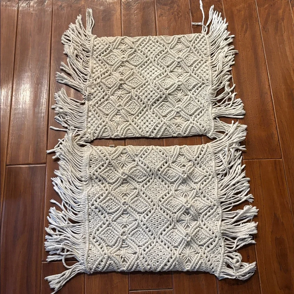 Livalya macrame pillow